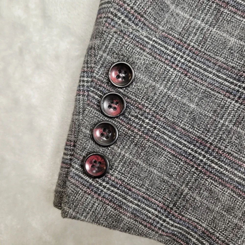 Paisley & Gray Slim Fit Men's 44R Gray Red Blue Plaid Blazer Paisley Liner